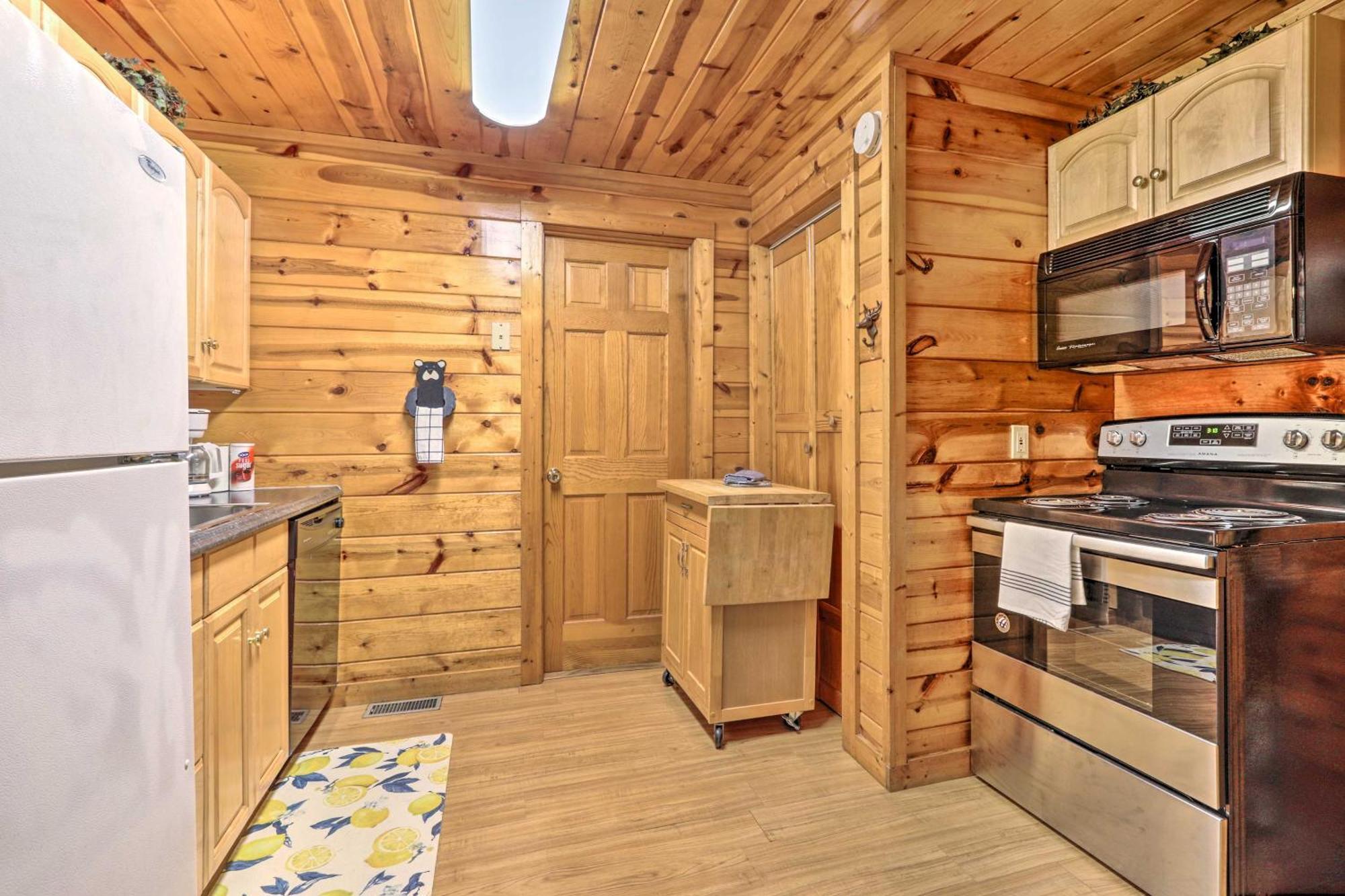 Cozy Mountain Cabin In Perfect Location Sevierville Exteriör bild