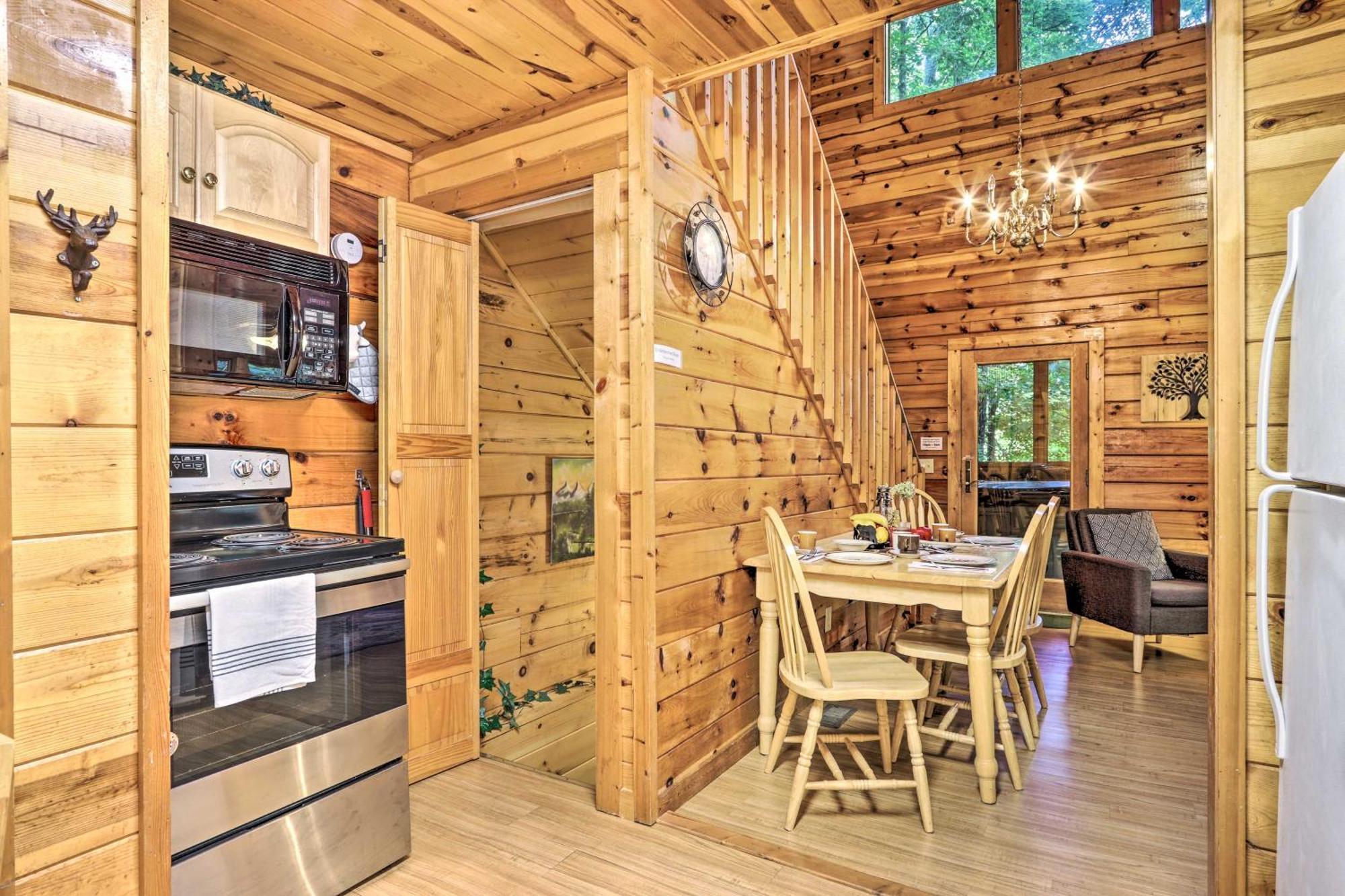 Cozy Mountain Cabin In Perfect Location Sevierville Exteriör bild