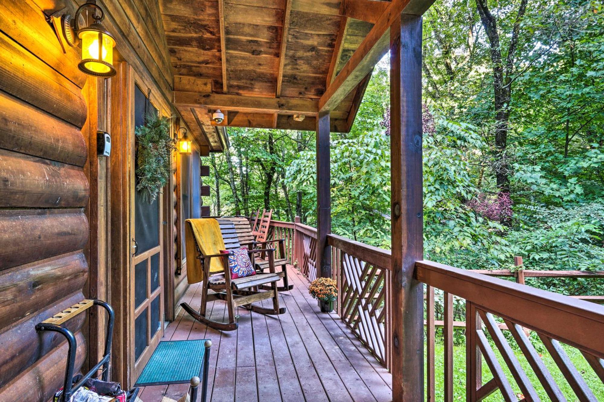 Cozy Mountain Cabin In Perfect Location Sevierville Exteriör bild